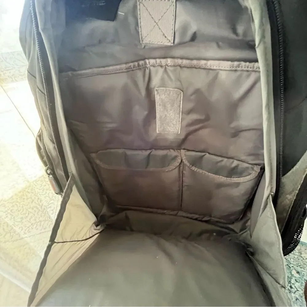 Samsonite Dual-Tone Men's Backpack Large Laptop Bag Very Nice